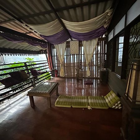 Nearthepark Boutique House Vandrarhem Chiang Mai Exteriör bild
