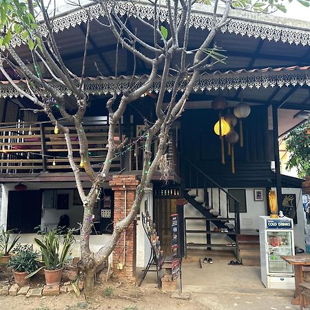 Nearthepark Boutique House Vandrarhem Chiang Mai Exteriör bild