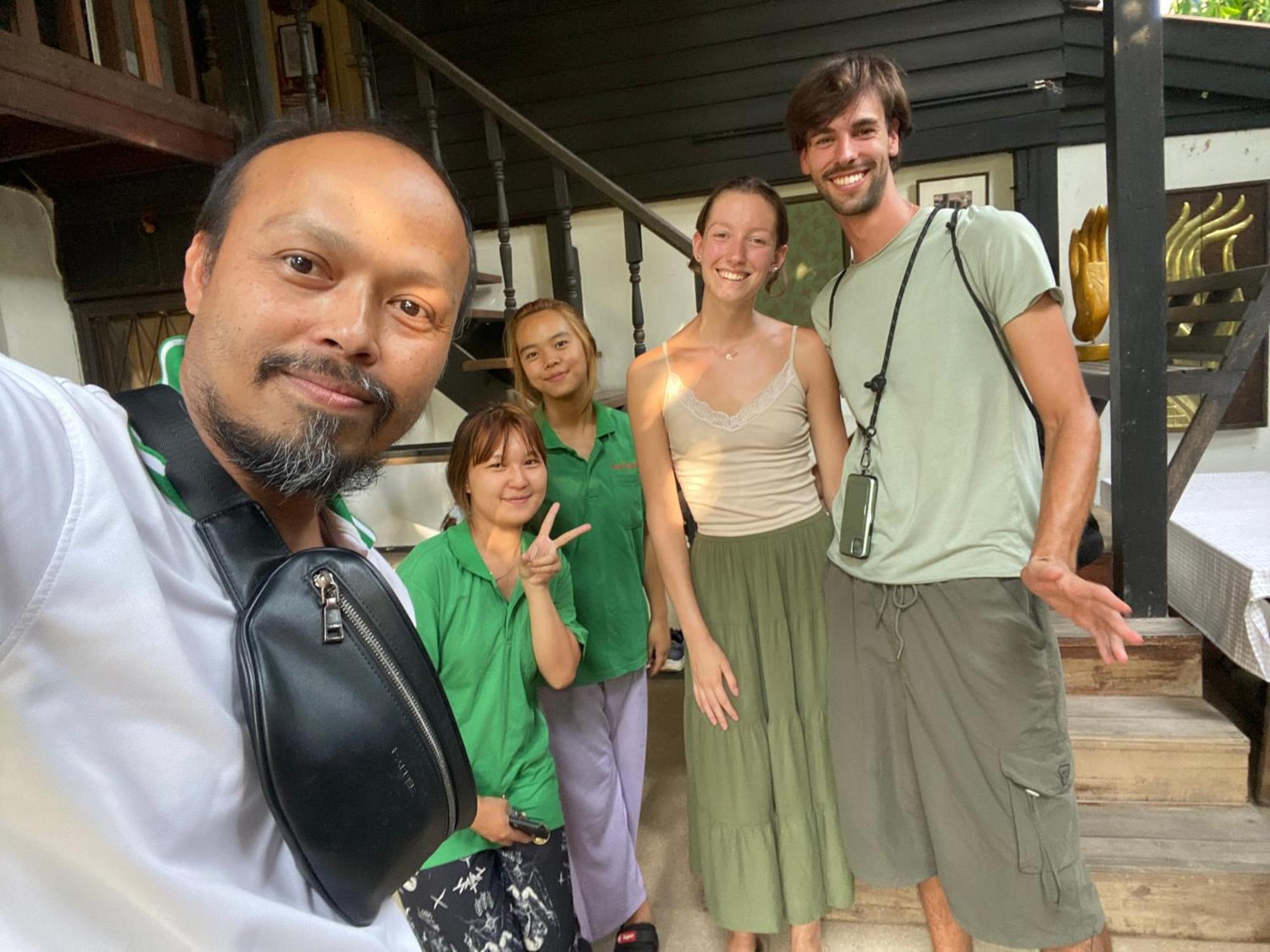Nearthepark Boutique House Vandrarhem Chiang Mai Exteriör bild